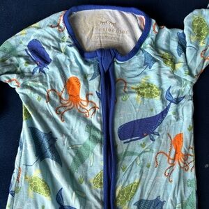 Little sleepies 
12-18 months 
Excellent condition